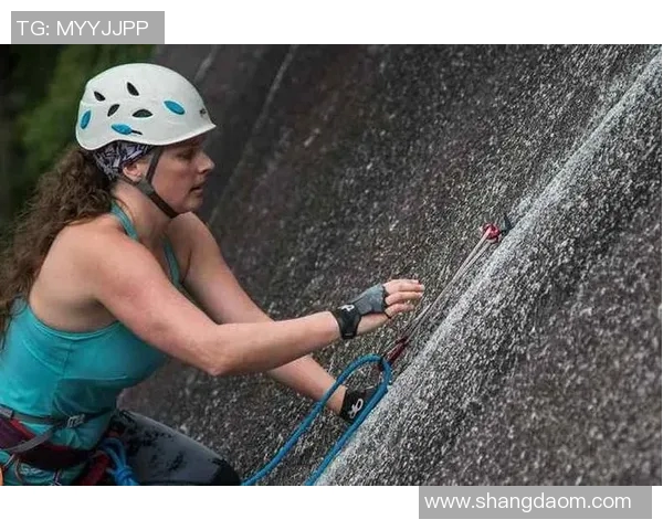 南京极限运动队灵活性引发热议运动员表现与安全性之间的争论