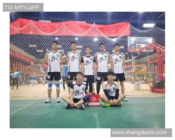 西安排球队的奋斗历程与荣耀瞬间的纪实记录